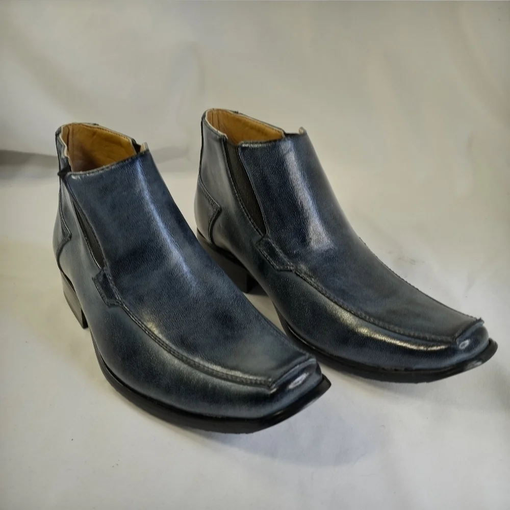 𝅺LUNA Boys sz 12 Blue Beatles Boots